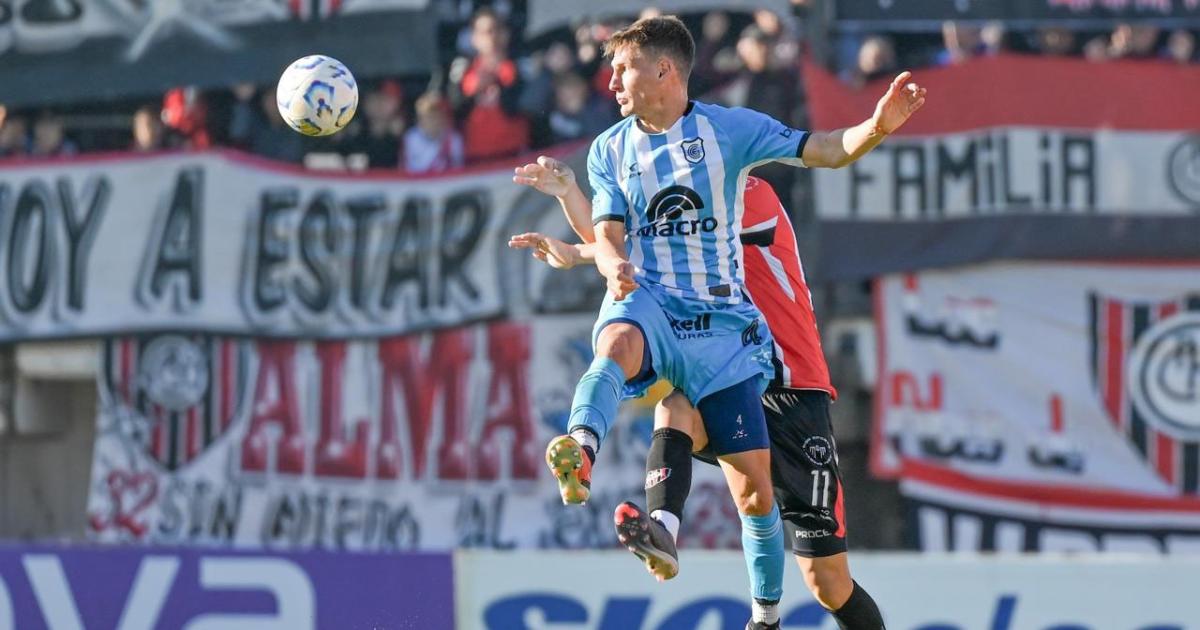 El Lobo desplegoacute autoridad y virtudes sobre Chacarita Jrs