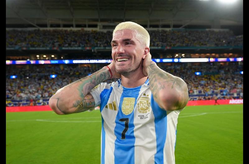 El mensaje de De Paul para Mastantuono con la Seleccioacuten argentina- ldquoQue haga lo mismo que en Riverrdquo