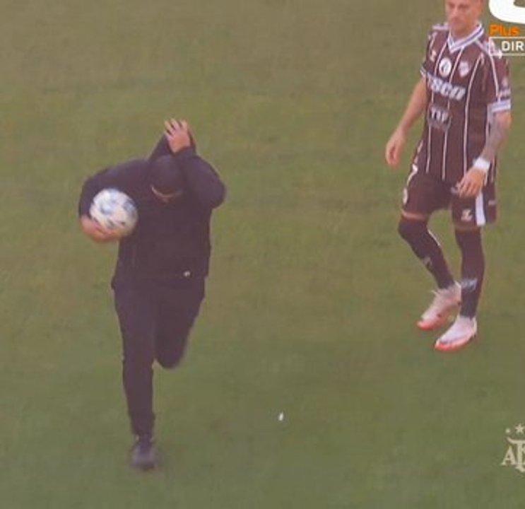 iquestSe robaron la pelota El curioso momento que se vivioacute en la previa de la final del Torneo Apertura 2025