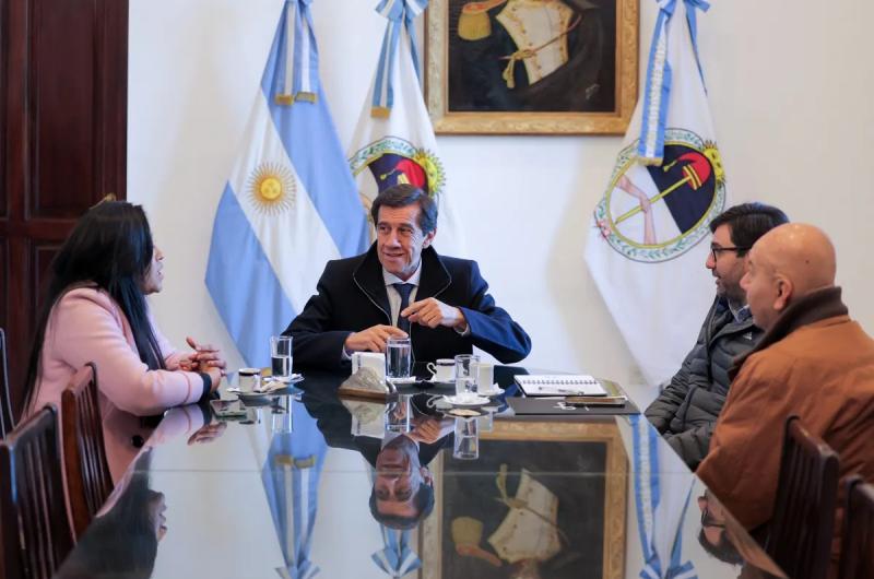 El Gobierno y delegada de Vialidad abordaron la situacioacuten de rutas nacionales