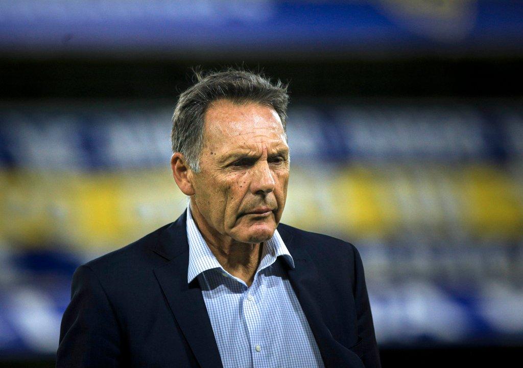 Miguel Aacutengel Russo seraacute presentado esta tarde como nuevo entrenador de Boca
