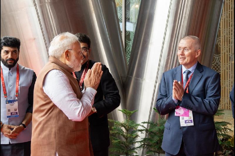 Shri Narendra Modi Primer Ministro de la India ponderoacute la cooperacioacuten global en materia de aviacioacuten