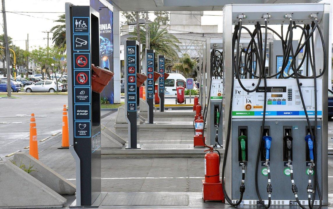 YPF aplicaraacute precios variables por hora- cargar combustible seraacute maacutes barato de madrugada desde el 23 de junio