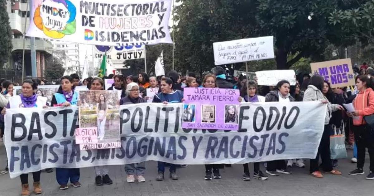 Se realizoacute la marcha Ni Una Menos en Jujuy