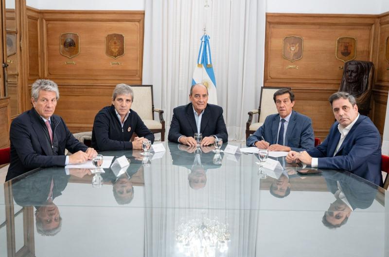 Jujuy y Salta se suman al Plan Doacutelares del Colchoacuten