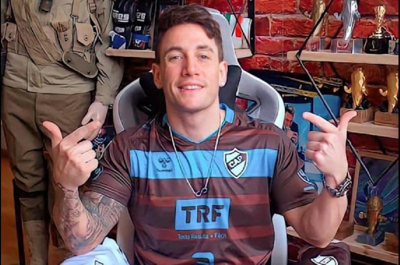 Momo anuncioacute que cumpliraacute su poleacutemica promesa por Platense campeoacuten- una foto en OnlyFans