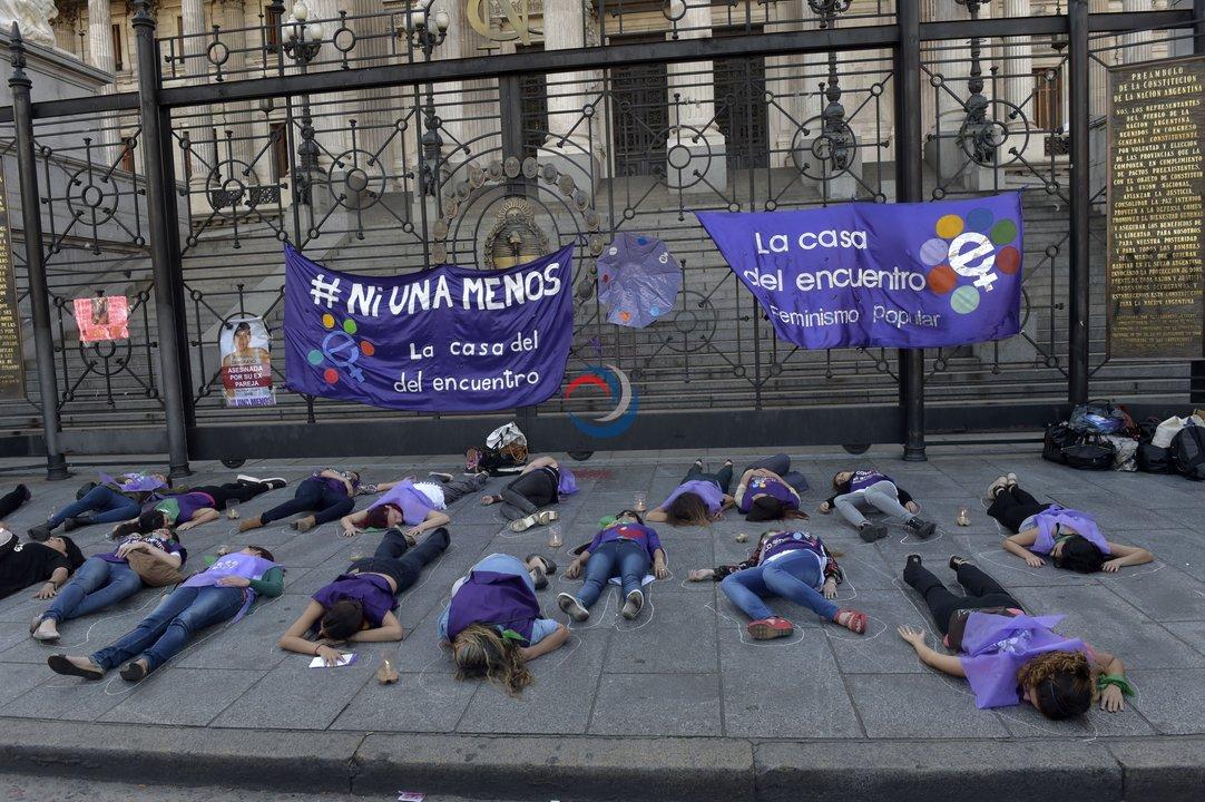 A diez antildeos del primer #NiUnaMenos se registraron 2590 femicidios- ldquoHoy se comete uno cada 33 horasrdquo