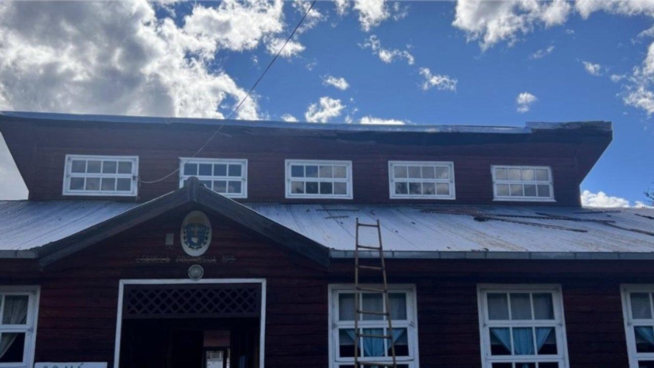 Epuyeacuten- maacutes de 40 personas intoxicadas con monoacutexido de carbono en una escuela