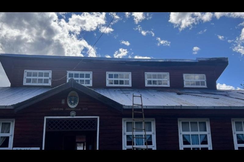 Epuyeacuten- maacutes de 40 personas intoxicadas con monoacutexido de carbono en una escuela