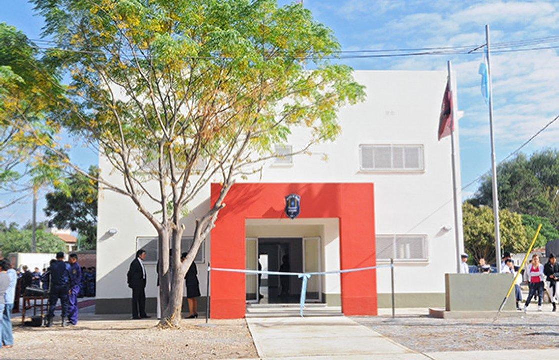 Se fugaron siete detenidos de una comisariacutea en Salta