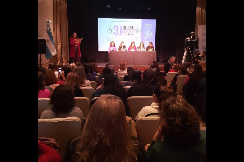 A 10 antildeos del Ni Una Menos Estela Diacuteaz apuntoacute contra Milei- ldquoDeclara enemigos a los derechos de las mujeresrdquo