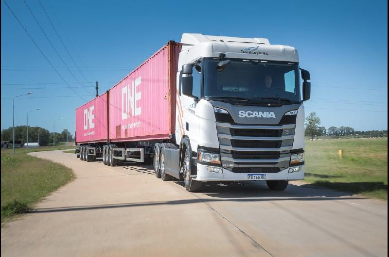 Los costos de mover un camioacuten por el paiacutes desaceleraron su alza en mayo por la baja del combustible