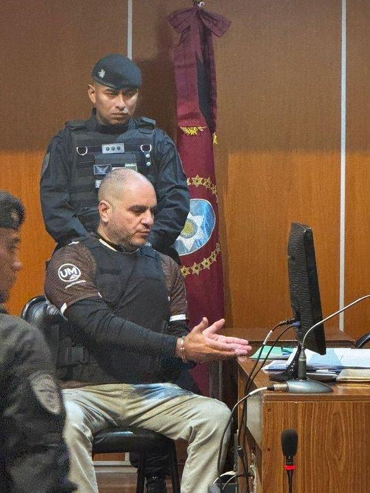 Cositorto celebroacute el tiacutetulo de Platense en medio del juicio por estafa en Salta