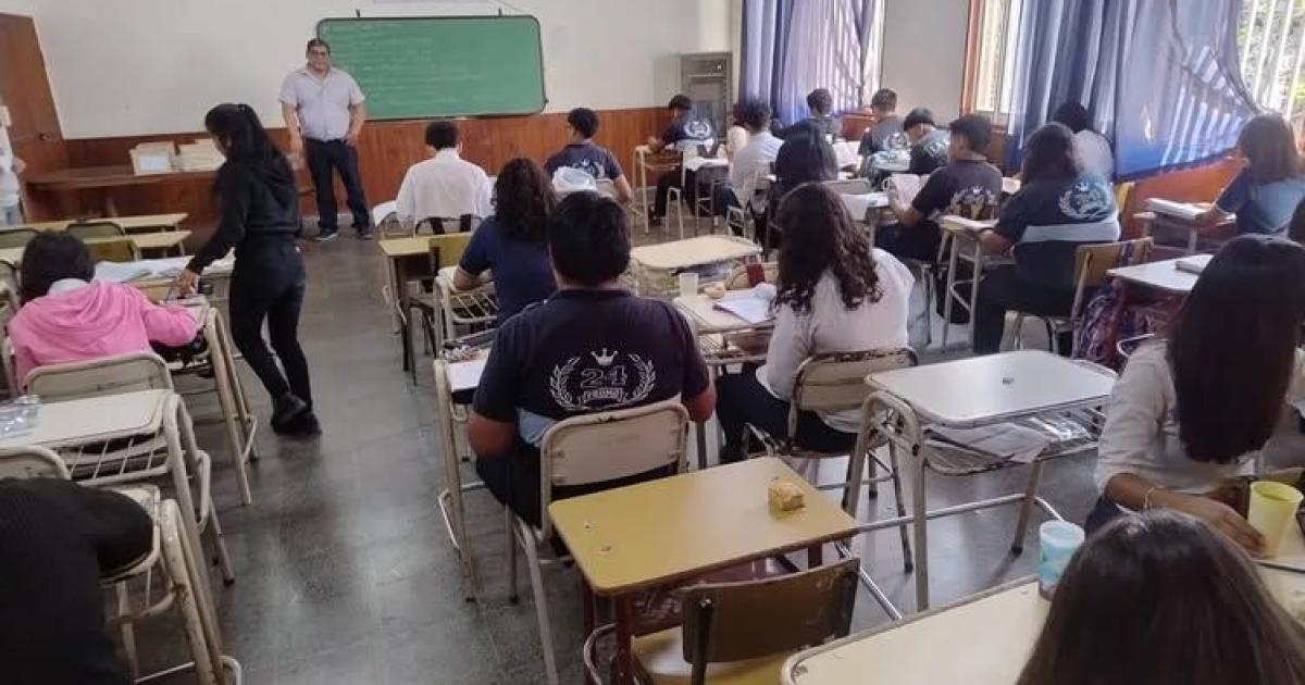 Alto porcentaje de estudiantes tiene un nivel por debajo del baacutesico en Matemaacutetica