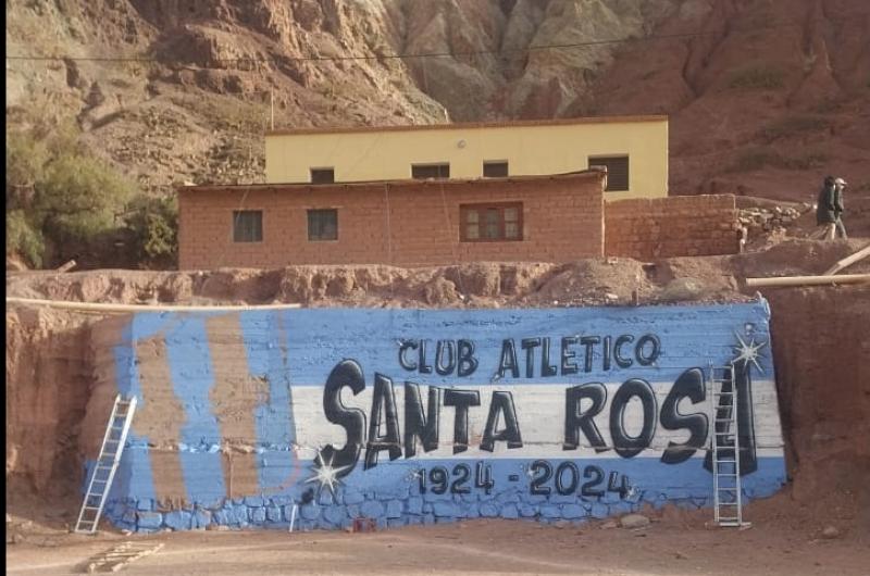El Lobo llega a Purmamarca y moviliza la pasioacuten por el fuacutetbol