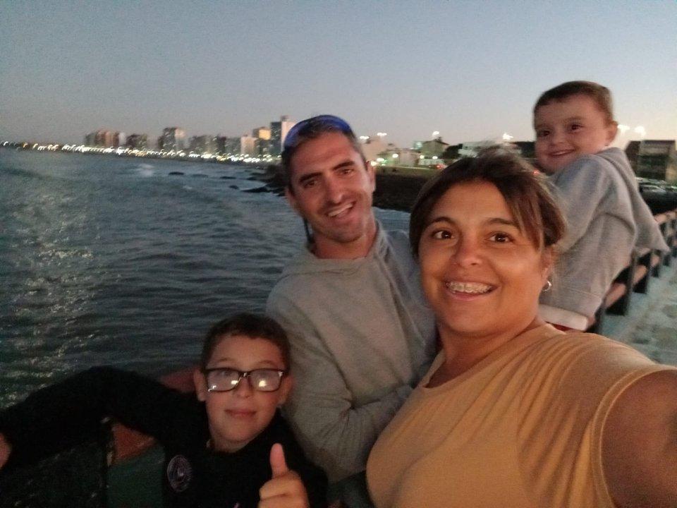 Crimen y suicidio en Tres Arroyos- el perfil en redes sociales de la familia