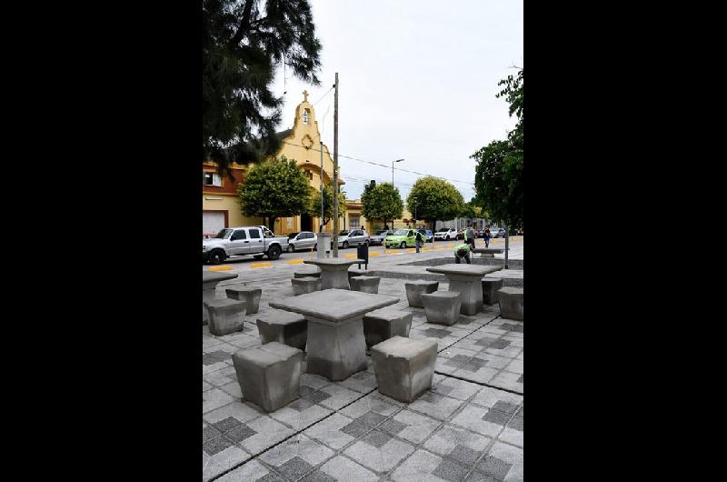 Violento robo a un abuelo en Coacuterdoba- motochorros lo tiraron al suelo y le quitaron el auto