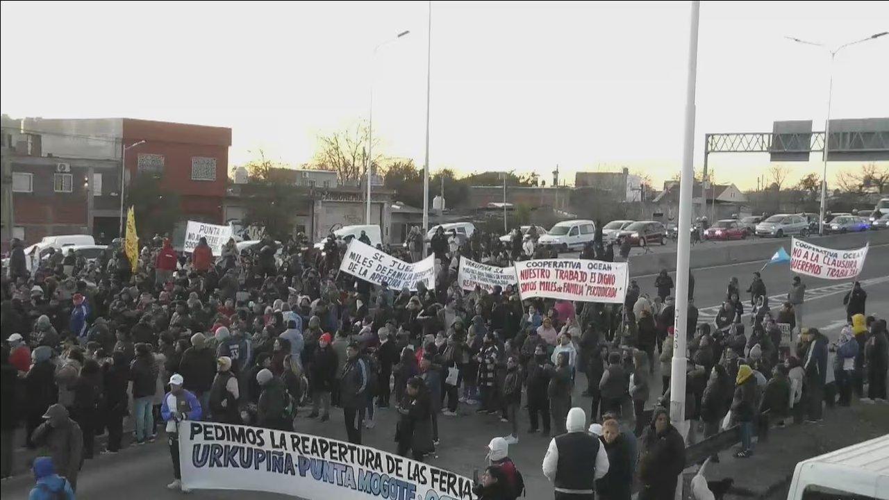 Una puestera de La Salada confirmoacute que la feria reabriraacute la semana proacutexima tras un acuerdo con las autoridades