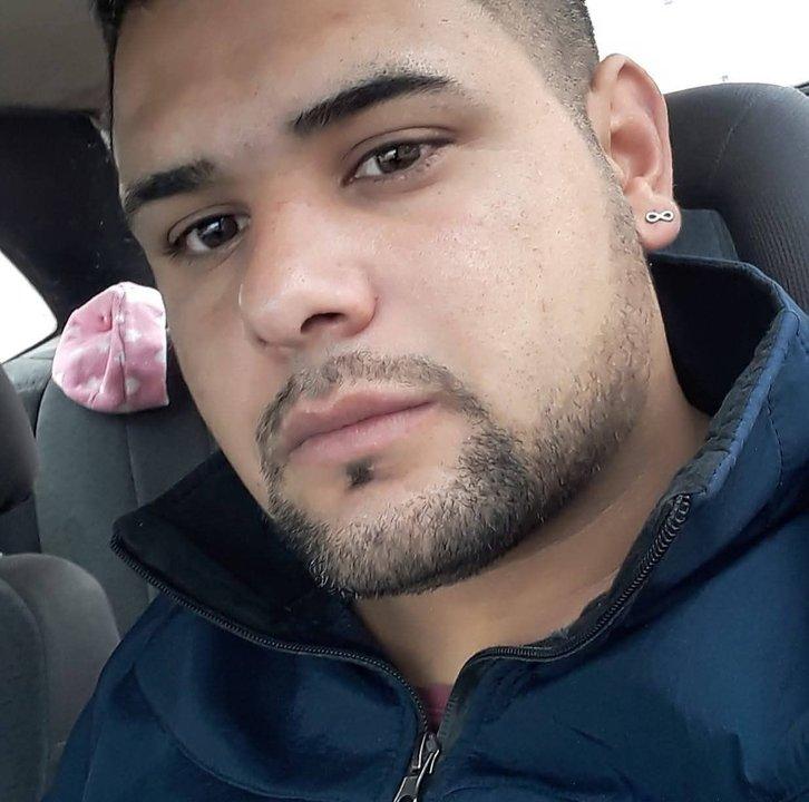 Horror en Ensenada- buscan a un ex policiacutea bonaerense que abusoacute y embarazoacute a su sobrina de 15 antildeos