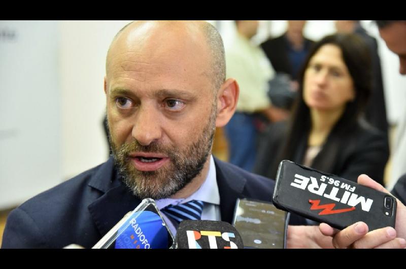 Santa Fe lanzoacute 27 liacuteneas de creacutedito por 66800 millones para el sector productivo y suma banca privada