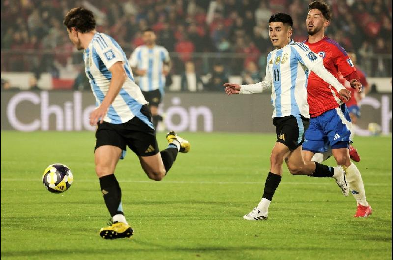La Seleccioacuten argentina volvioacute a terminar por encima de Brasil en unas Eliminatorias tras maacutes de 20 antildeos