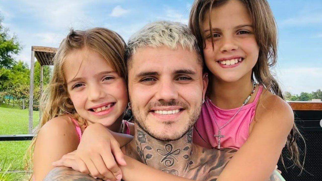 Con Wanda Nara en Ibiza Mauro Icardi denuncioacute el desamparo de sus hijas 