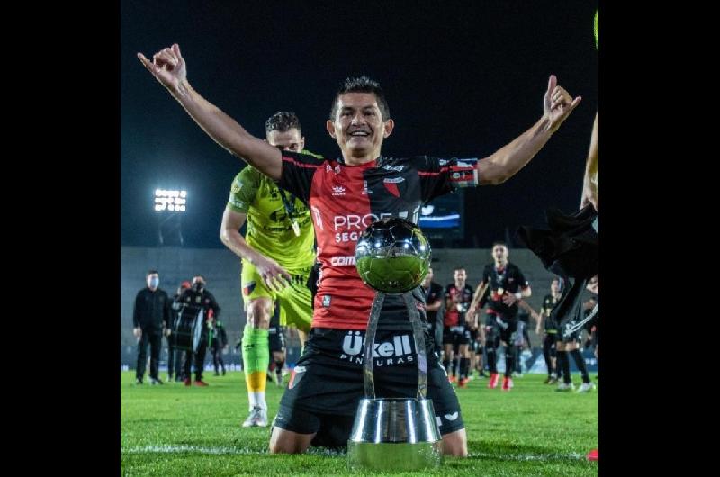 El Pulga Rodriacuteguez anuncioacute su retiro del fuacutetbol y planea una despedida con figuras del Coloacuten campeoacuten