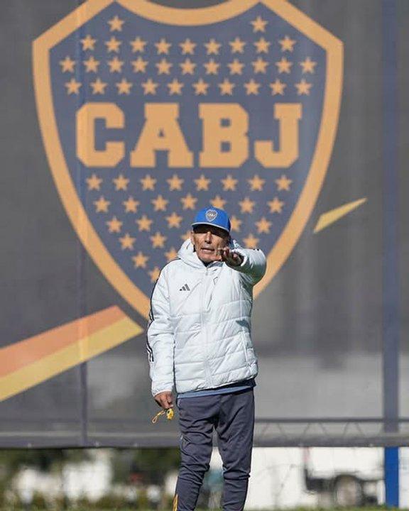 Boca se refuerza para el Mundial de Clubes- Pellegrino llega del Milan y hay tensioacuten por Braida