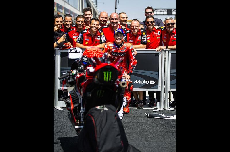 MotoGP al rojo vivo- Marc Maacuterquez ganoacute un carreroacuten en Aragoacuten y asestoacute un KO a Bagnaia en el campeonato