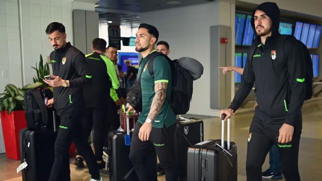 Escaacutendalo en Eliminatorias- Bolivia denuncia sabotaje y acusa a Venezuela de dejarlos varados