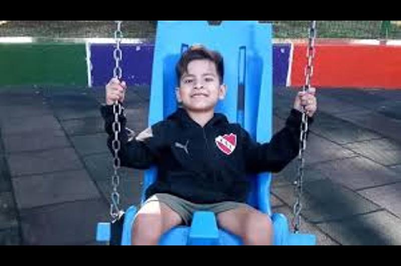Silencio en el aula y en la cancha- el desgarrador adioacutes del colegio y el club de fuacutetbol a Thiago Correa