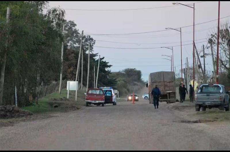 Conmocioacuten en Entre Riacuteos- la extrantildea muerte del camionero que fue aplastado por su propio vehiacuteculo