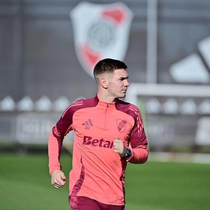 El Real Madrid quiere llevarse a Mastantuono en agosto pero River se puso firme