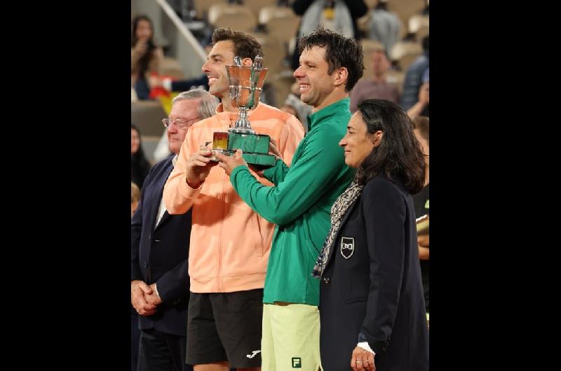 Histoacuterico- Horacio Zeballos campeoacuten de Roland Garros en dobles junto a Marcel Granollers