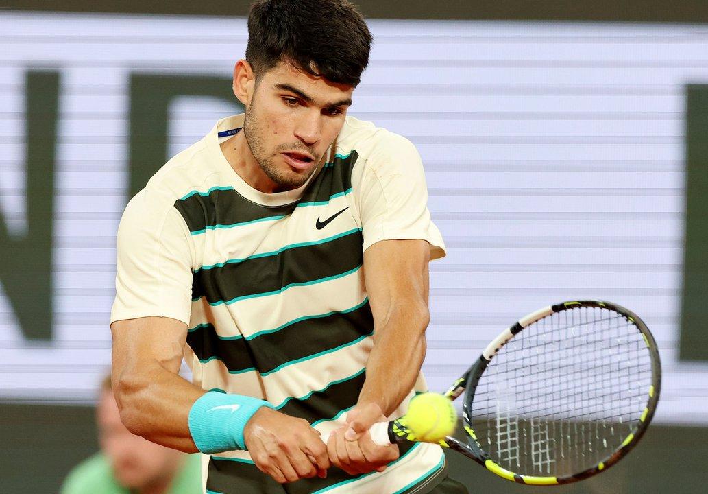 El espantildeol Alcaraz va por el bicampeonato en Roland Garros ante el italiano Sinner