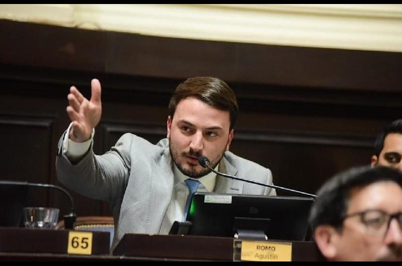 Diputado bonaerense reivindicoacute el rol del periodismo en democracia- ldquoEs fundamentalrdquo