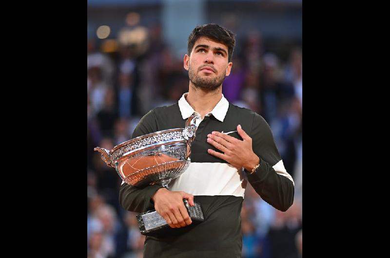 Carlos Alcaraz y una remontada histoacuterica del heredero indeclinable al trono de Roland Garros