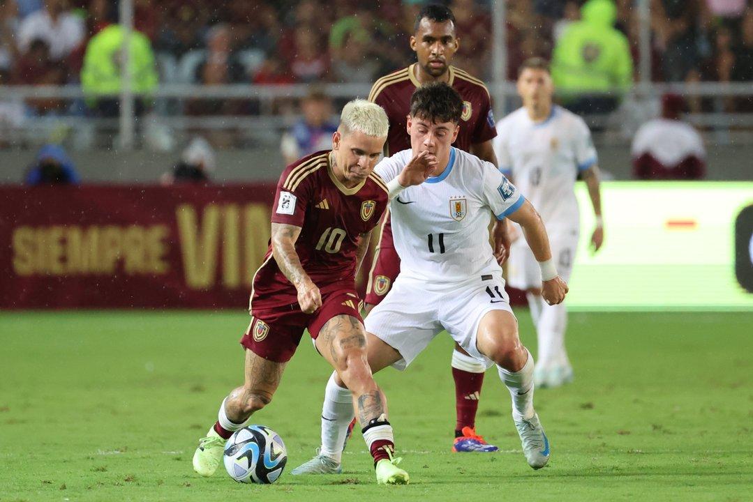 Coacutemo ver en vivo Uruguay vs Venezuela por Eliminatorias- horario y formaciones