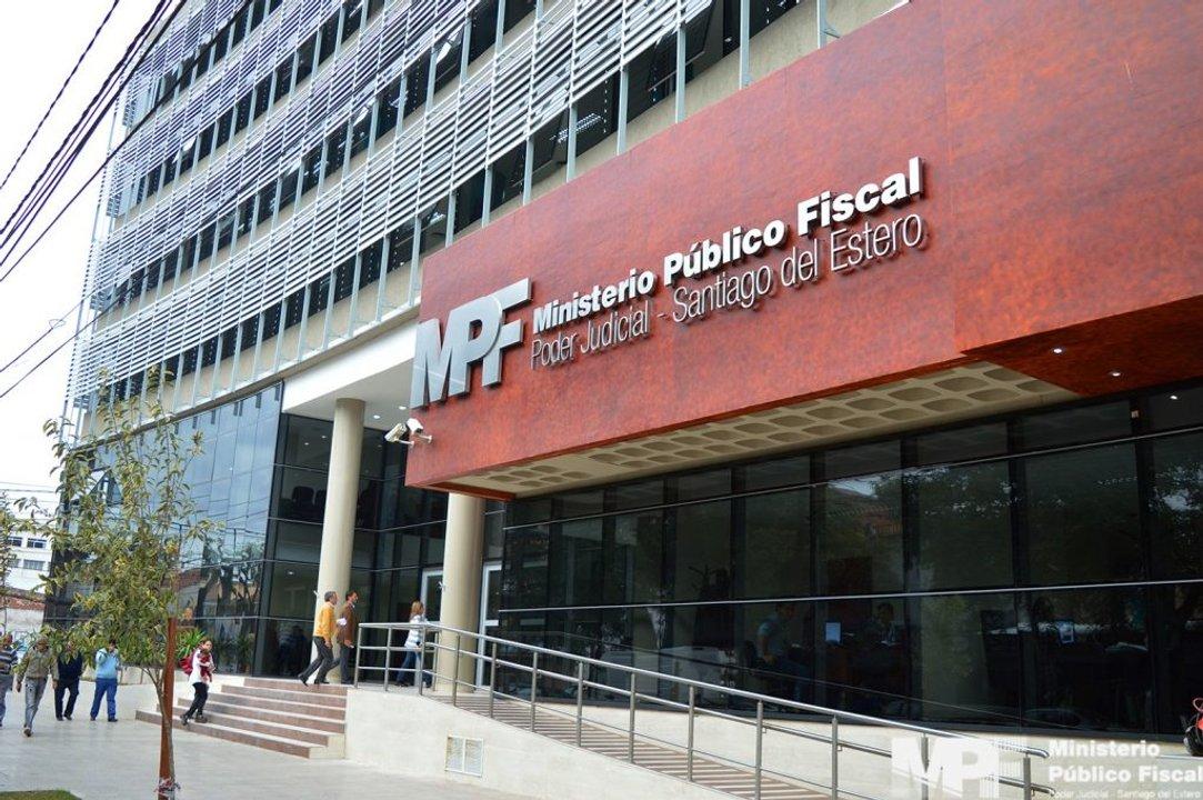 Grooming en Santiago del Estero- le enviaba y pediacutea fotos sexuales a una nintildea de 12 antildeos 