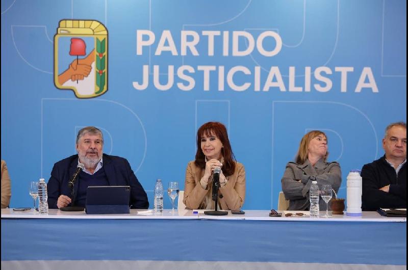 ldquoEncarcelamiento de Cristinardquo- asiacute reflejan los medios del mundo el inminente fallo de la Corte