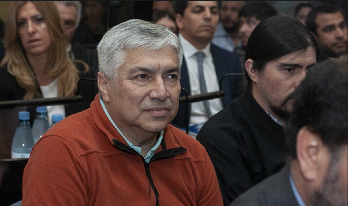 Ordenan que Laacutezaro Baacuteez cumpla condena en caacutercel comuacuten