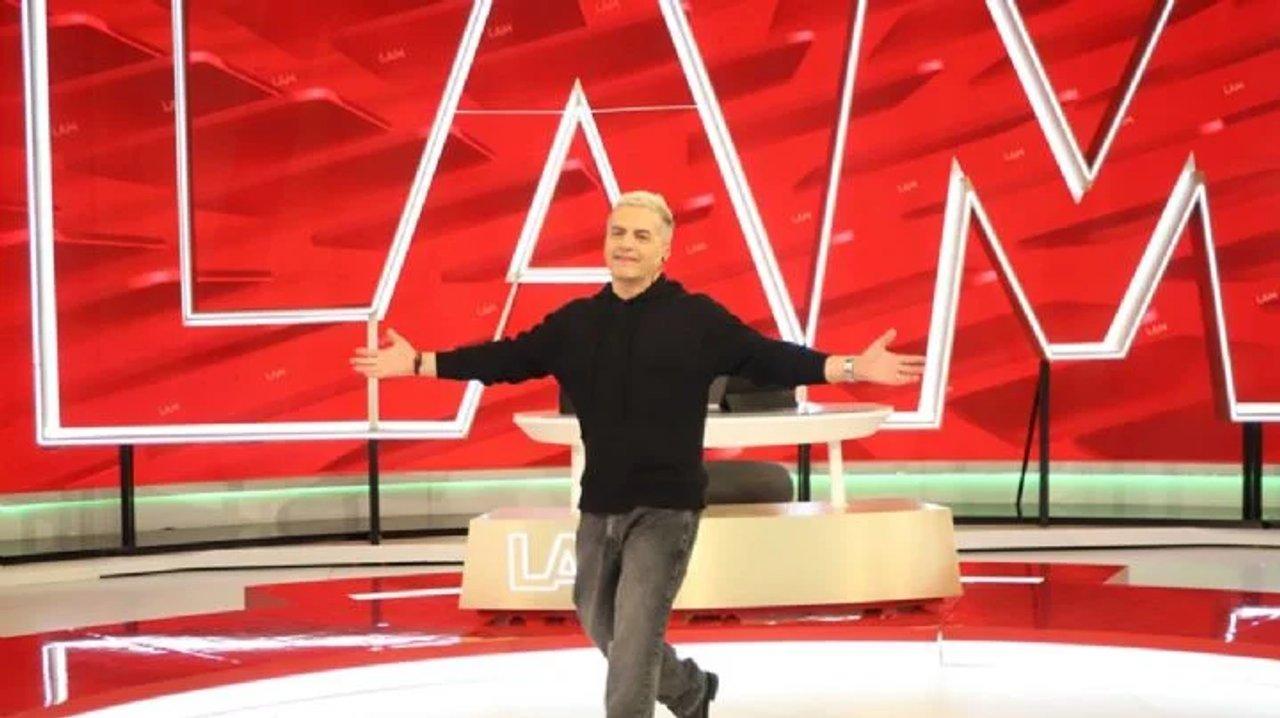 Aacutengel de Brito harto de la poleacutemica por los extras en LAM- ldquoEstaacuten todos como locosrdquo