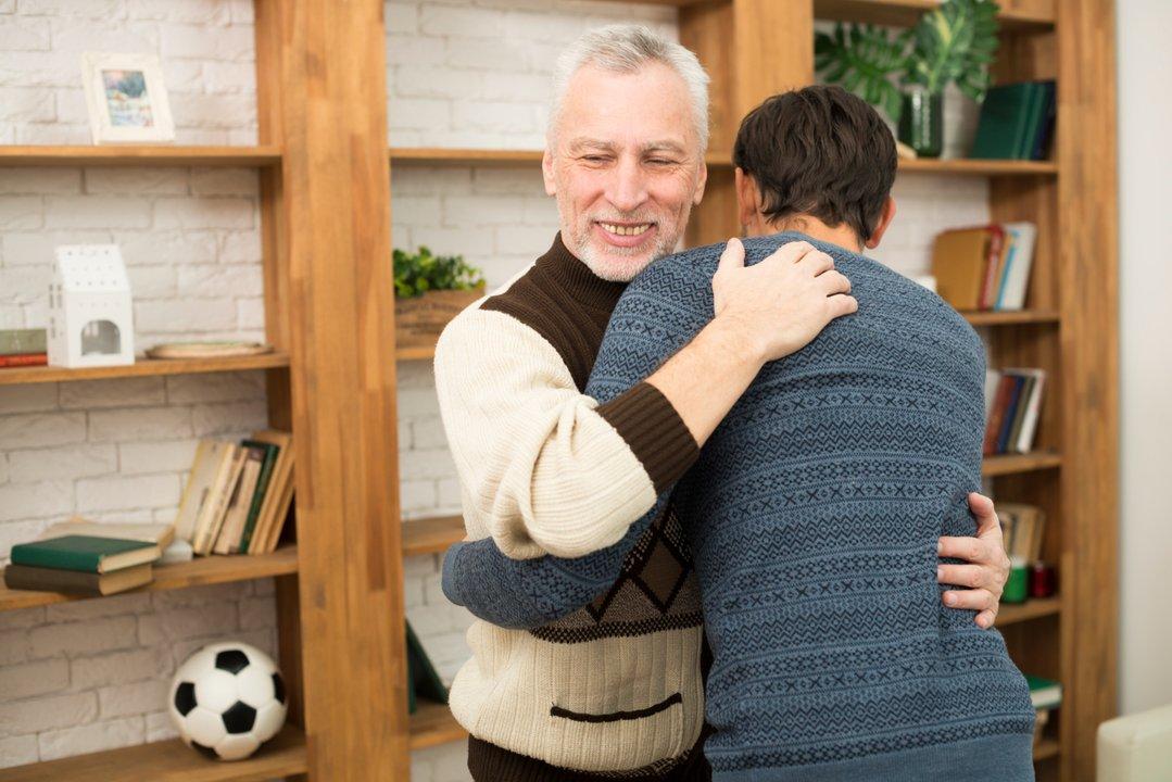 Diacutea del Padre- Proyectan gasto de 72000 por regalo 