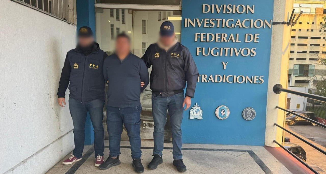 Detuvieron a un peruano por un crimen que habiacutea cometido 25 atraacutes