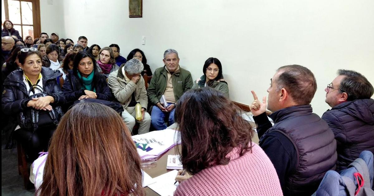 Apuap consideroacute insuficiente la propuestasalarial del gobierno provincial