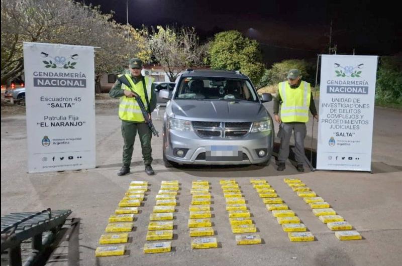 Secuestraron 97 kilos de cocaiacutena tras un control vial y un operativo en La Quiaca