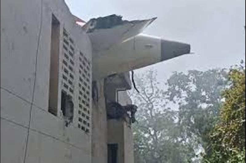 Tragedia aeacuterea en India- se estrelloacute un avioacuten con 242 personas a bordo