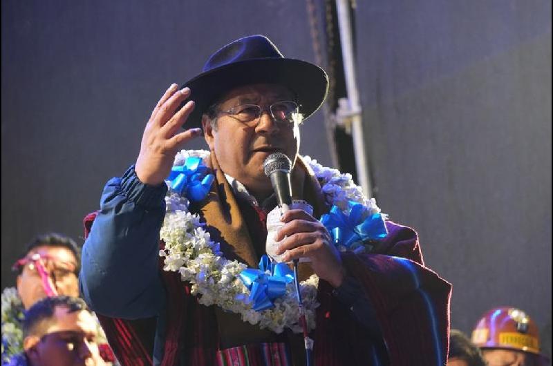 Arce asegura que no renunciaraacute y promete paz y accioacuten constitucional en Bolivia