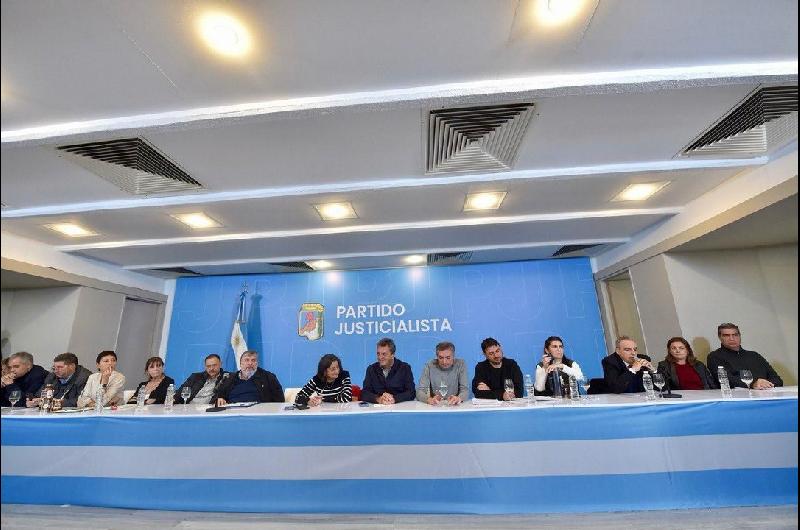 #128308Cristina Kirchner presa EN VIVO- Sergio Massa y Juan Grabois en la sede del PJ protestas y cortes