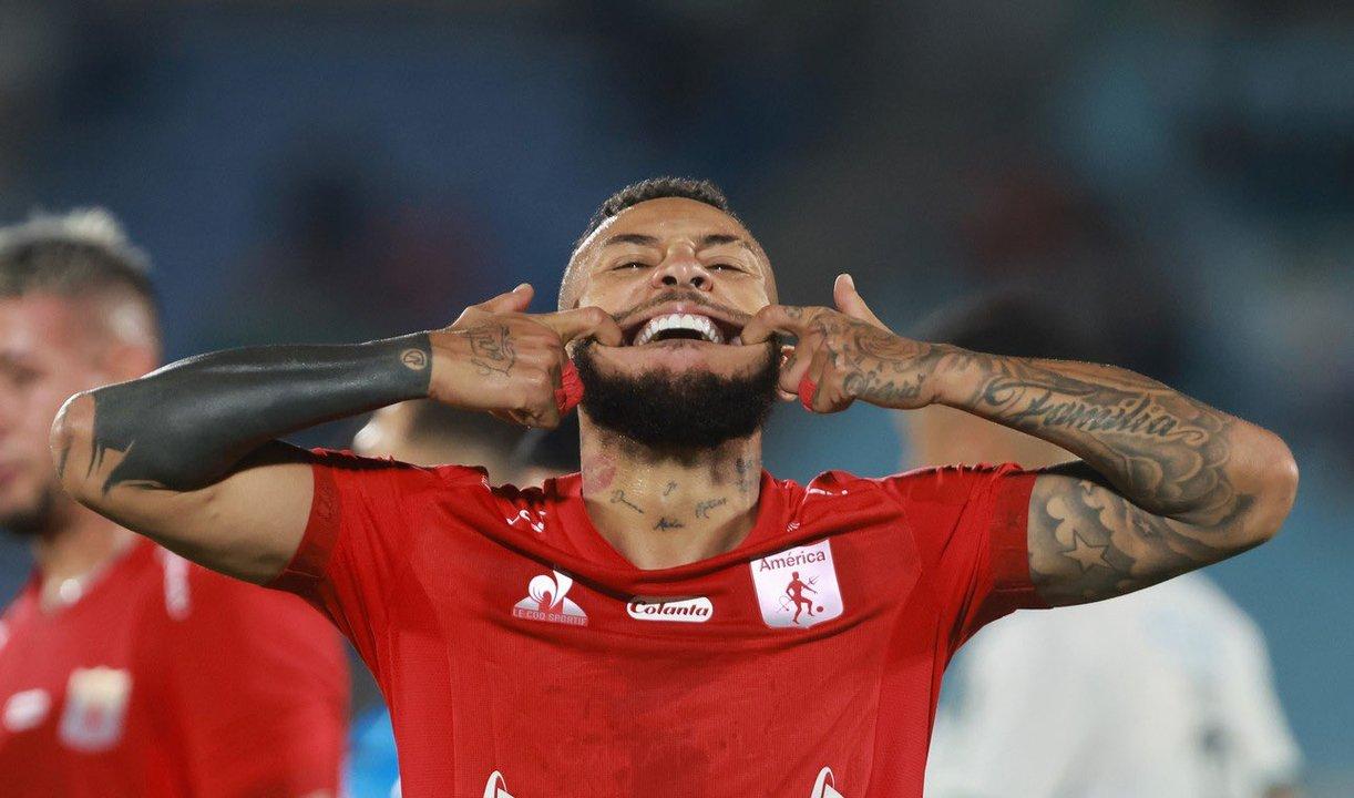 El jugador por el que se pelean Independiente y Racing- iquestquieacuten estaacute maacutes cerca